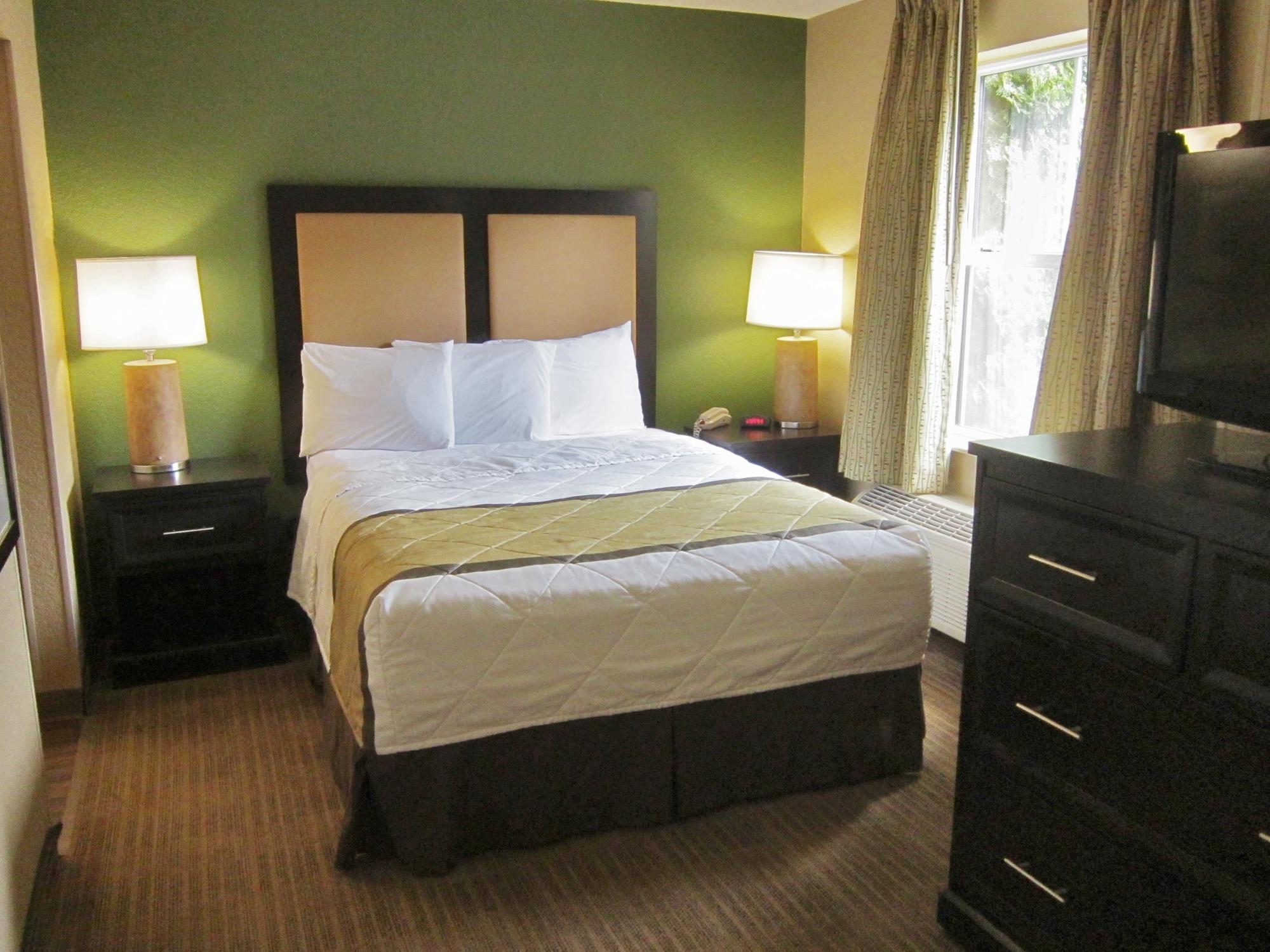 Extended Stay America Suites - Chicago - O'Hare - Allstate Arena Дес-Плейнс Экстерьер фото