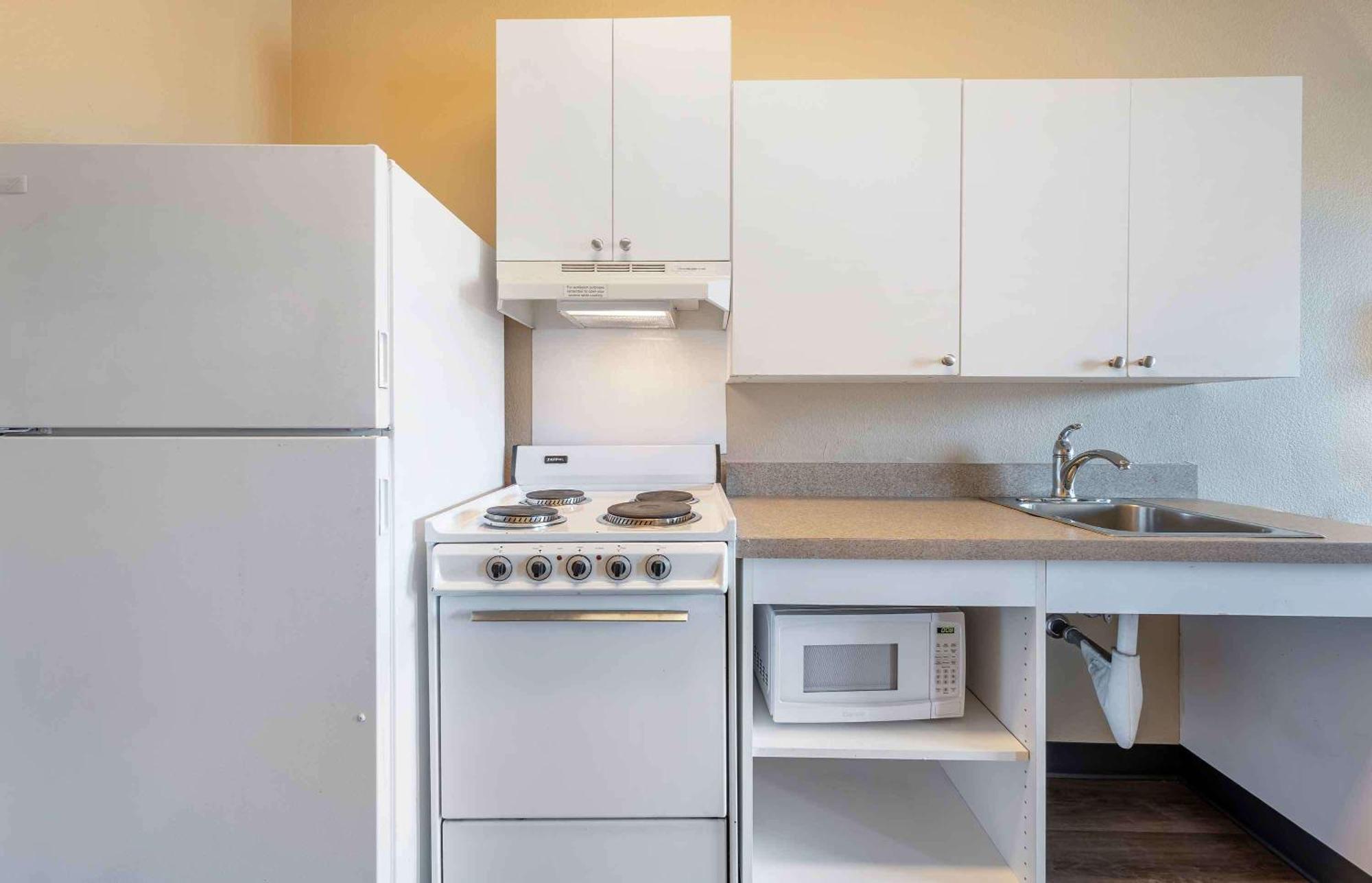 Extended Stay America Suites - Chicago - O'Hare - Allstate Arena Дес-Плейнс Экстерьер фото