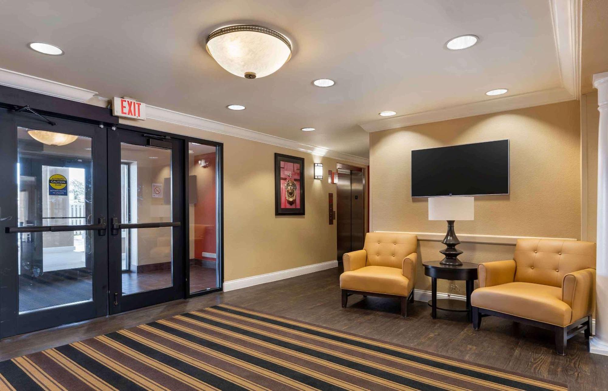Extended Stay America Suites - Chicago - O'Hare - Allstate Arena Дес-Плейнс Экстерьер фото